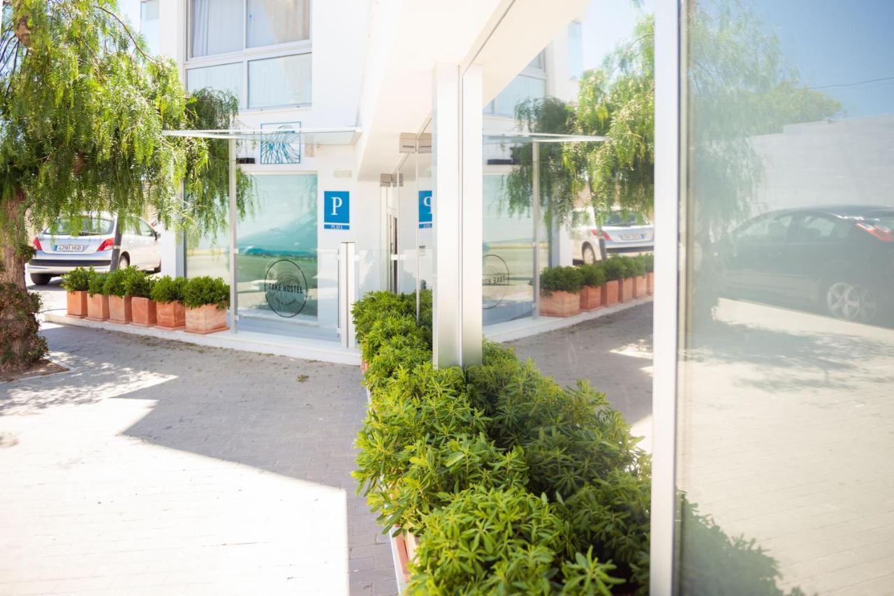Take Surf Hostel Conil Conil De La Frontera Exterior photo